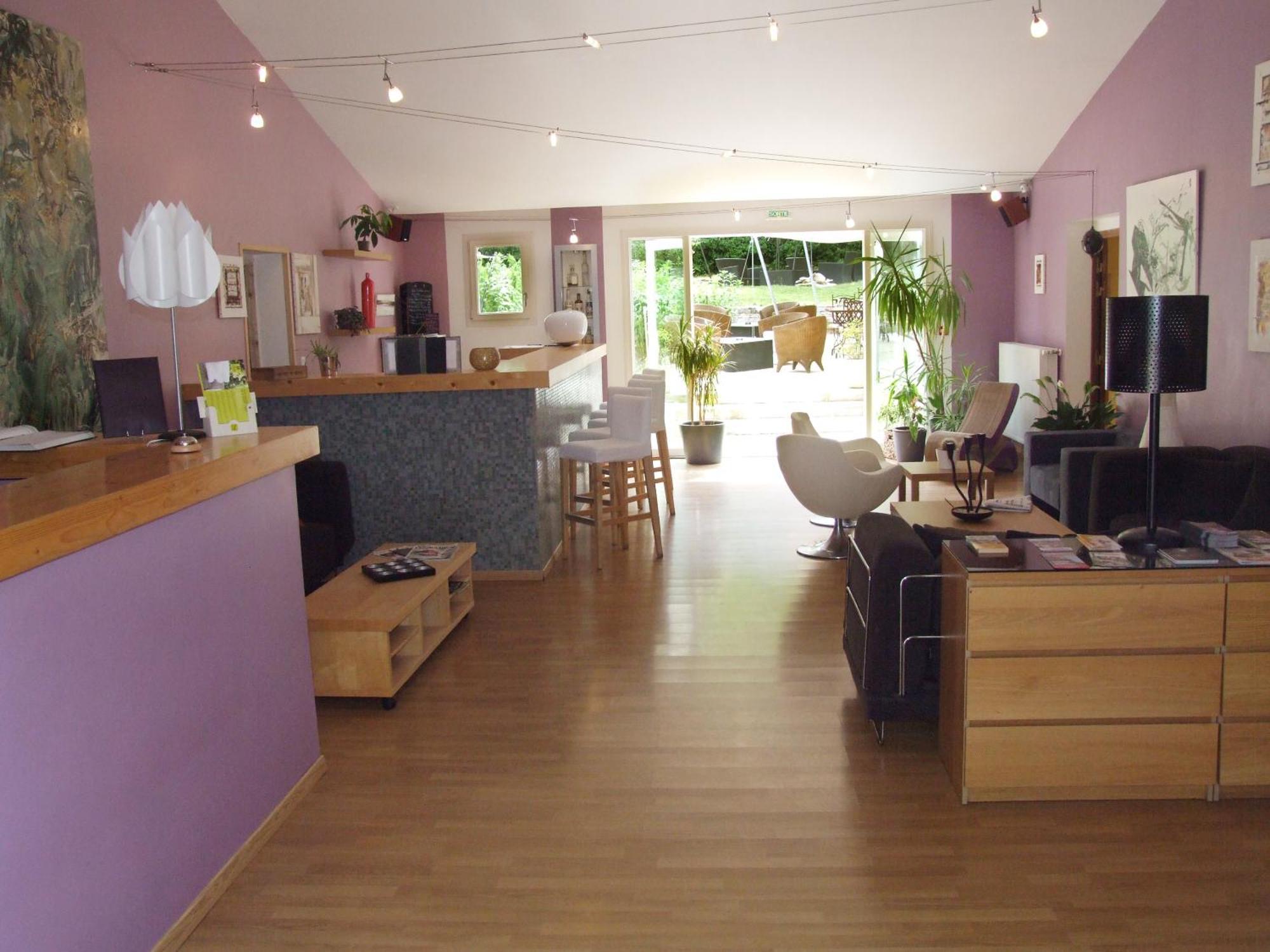 Logis Hotel La Magnanerie - Cote Bistro Aubignosc Exterior photo